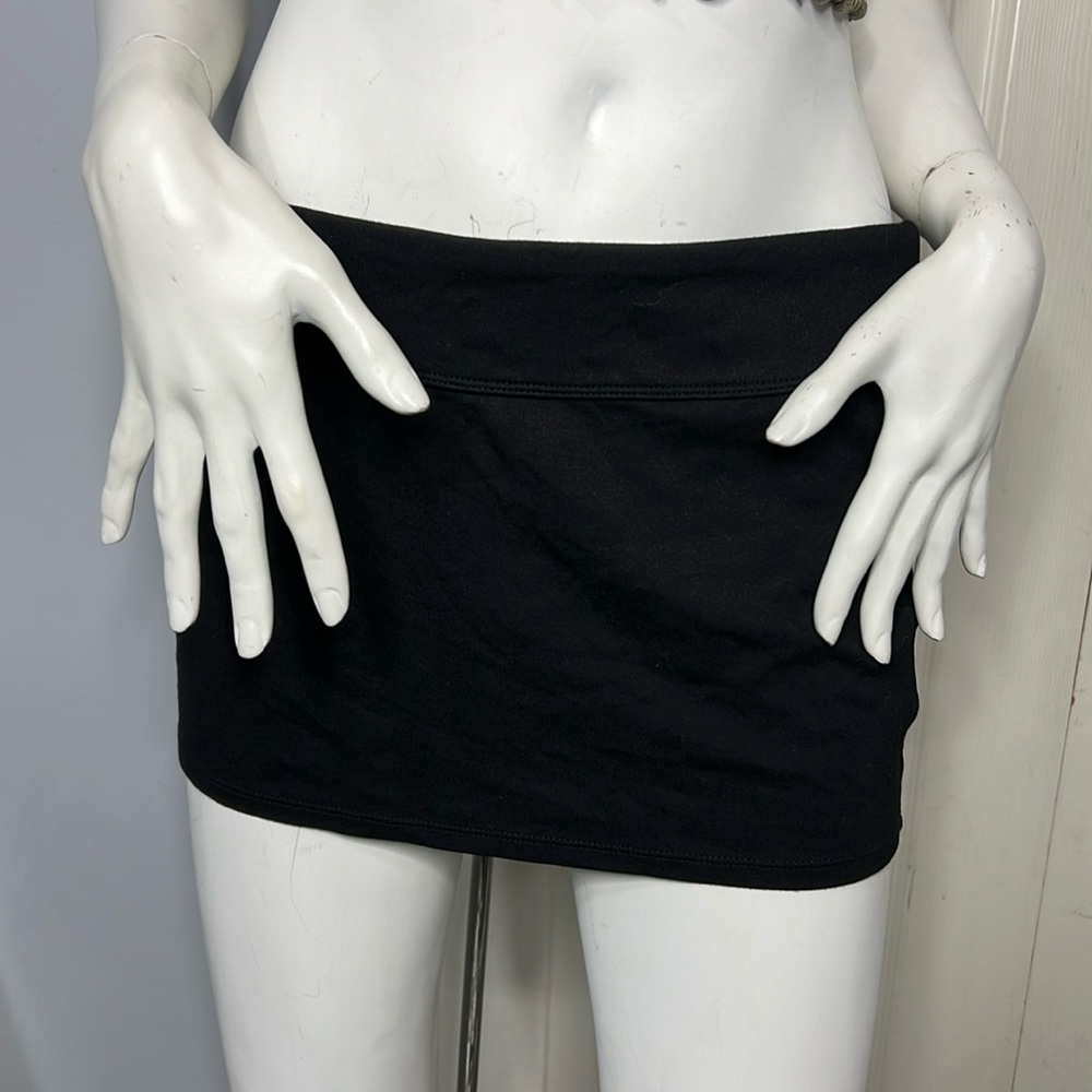 Divided Stretchy Mini Skirt